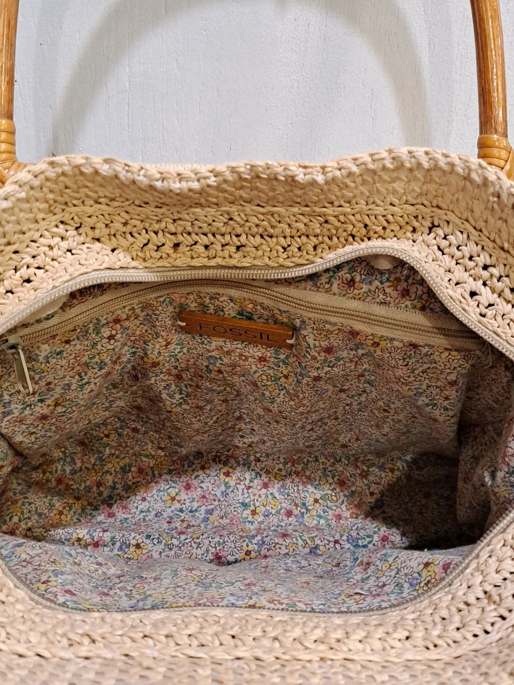 Fossil Vintage Woven Paper Straw Shoulder Bag Floral Pink Green Embroidery